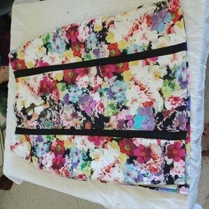 Spense pansy floral pencil skirt Size S, side zip, nwt